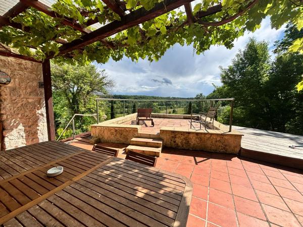 Vente maison 180 m² 8 Pièces Montaigu-de-Quercy