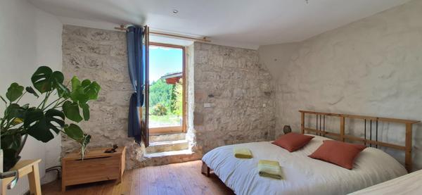 Vente maison 180 m² 8 Pièces Montaigu-de-Quercy