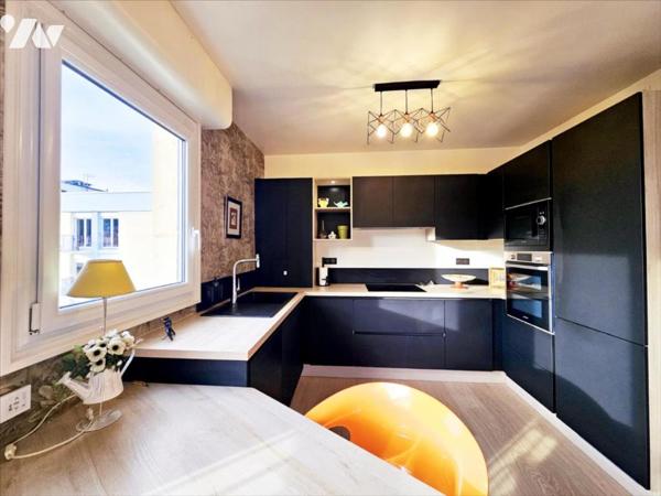 HYPER CENTRE VILLE GARAGE BALCON