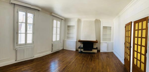 Immeuble à usage mixte