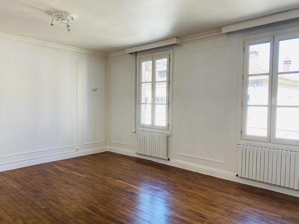 Immeuble à usage mixte