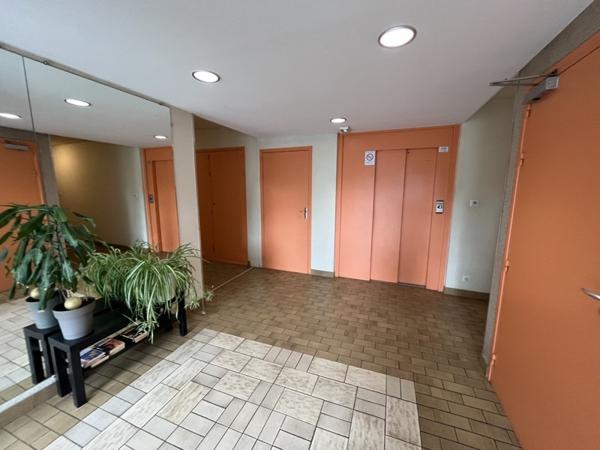 Appartement à vendre |  Saint-Priest |  3 pièces | 82 m²