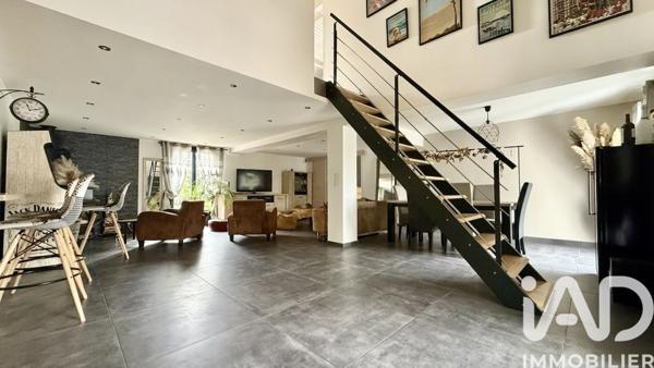 Maison à vendre 5 pièces 170,35 m² Sainte-Eulalie