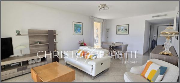 Magnifique 4 pièces de 100m² avec terrasse de 42m² sud et vue mer, garage et cave