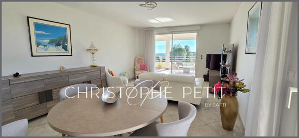 Magnifique 4 pièces de 100m² avec terrasse de 42m² sud et vue mer, garage et cave