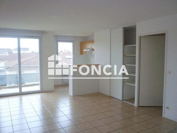 Location Appartement 2 pièces 41.63 m² - RESIDENCE LE CLOS DES ERABLES Pau 64000