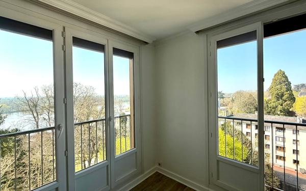 Appartement à vendre    3 pièces • 74,02 m2 Orléans
