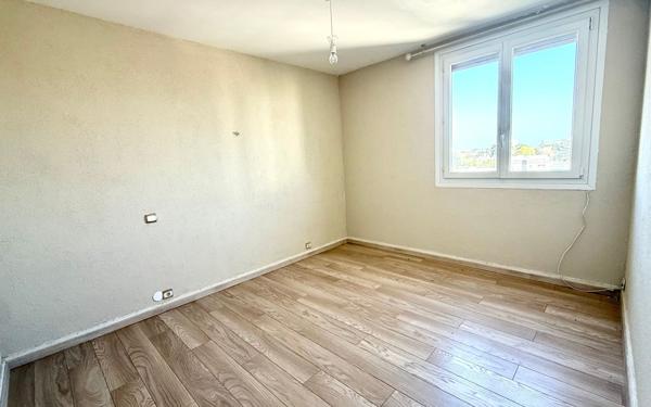 Appartement à vendre    3 pièces • 74,02 m2 Orléans