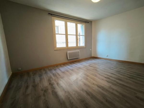 Quartier BOURG - Appartement de type T3 à louer
