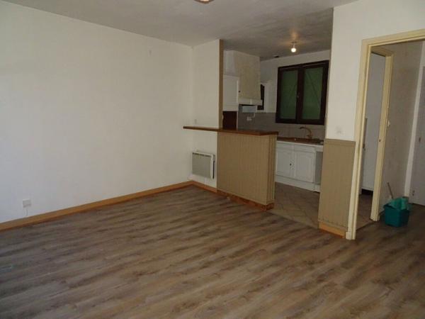 Quartier BOURG - Appartement de type T3 à louer