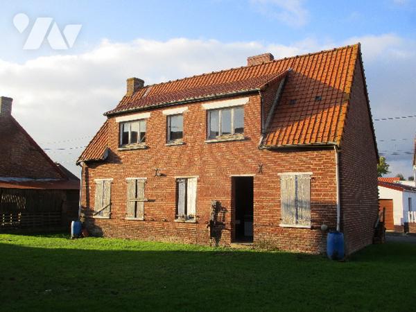 HELFAUT : maison individuelle avec cour et bâtiment