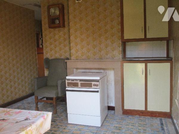 HELFAUT : maison individuelle avec cour et bâtiment