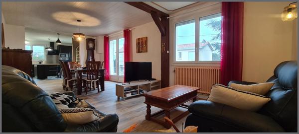 Maison à BRESSUIRE, 79300 - 5 pièces 95m²