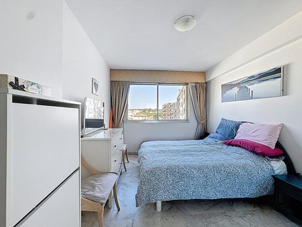 Appartement 3 pièces lumineux avec vue mer à Juan-les-Pins