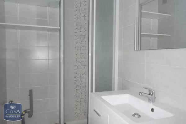 Appartement à louer 2 pièces 28.13m² Chambéry (73000)