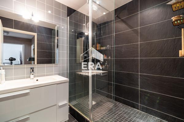 2 PIECES A 2 MINUTES DES PASSAGES