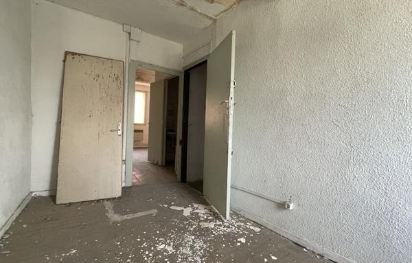 Immeuble à rénover avec potentiel pour deux duplex   Romans-sur-Isère