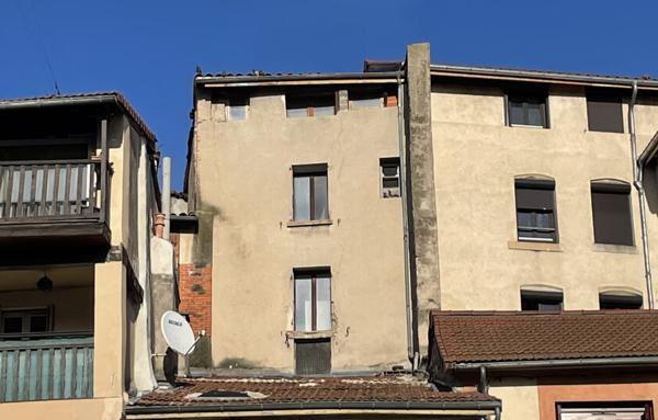 Immeuble à rénover avec potentiel pour deux duplex   Romans-sur-Isère