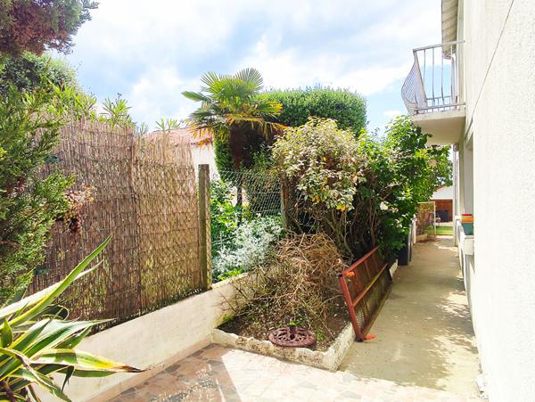 A VENDRE - LA ROCHELLE - Maison 3 Chambres - extérieur