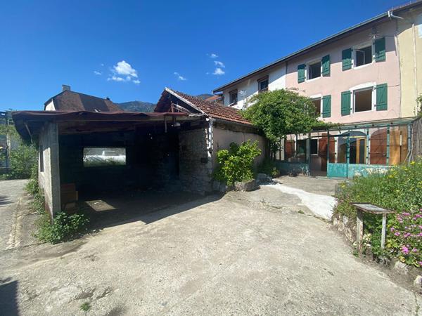 Maison à vendre à FARGES avec vue sur le Mont Blanc
