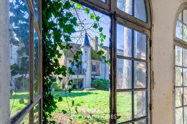 La belle endormie de Luzarches : propriété unique du XIX -ème, à réinventer au coeur de ville