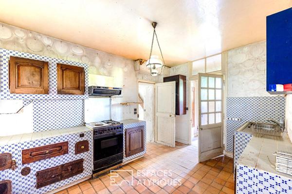 La belle endormie de Luzarches : propriété unique du XIX -ème, à réinventer au coeur de ville