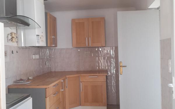 Maison à vendre    3 pièces • 74 m2 Rians