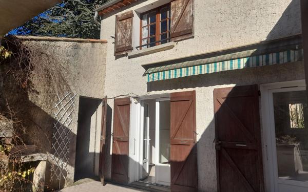 Maison à vendre    3 pièces • 74 m2 Rians