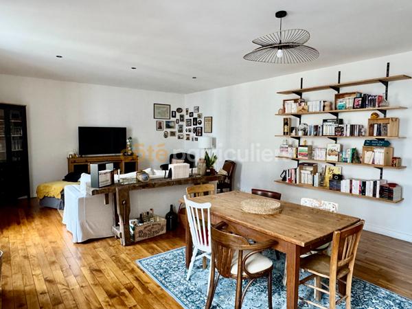 Vente
                Appartement94 m² - 4 Pièces -
                    FOUGERES (35300)