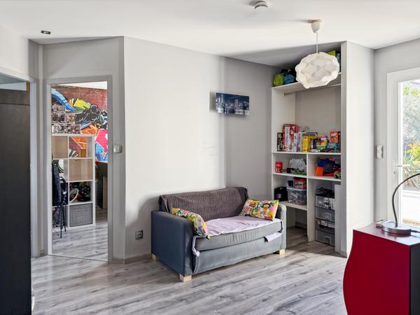 Mercuer (07200) Belle Villa Contemporaine avec Piscine…