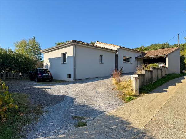 Mercuer (07200) Belle Villa Contemporaine avec Piscine…