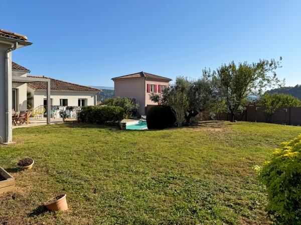 Mercuer (07200) Belle Villa Contemporaine avec Piscine…