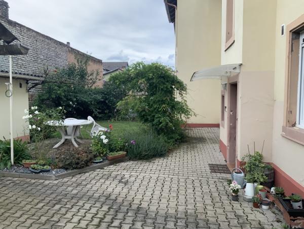 Location Appartement meublé 2 pièces Bischheim (67800) - AU CALME ET PROCHE COMMERCES