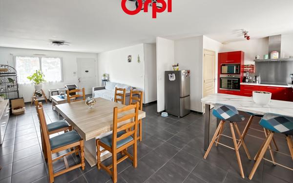 Maison à vendre    5 pièces • 100 m2 Dollon