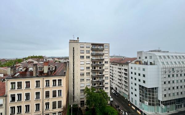 Appartement à louer    2 pièces • 48,65 m2 Lyon 3