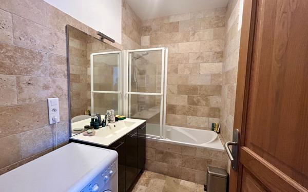 Appartement à louer    2 pièces • 48,65 m2 Lyon 3