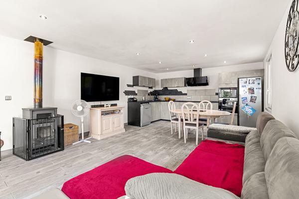 EXCLUSIVITE CONTES LA VERNEA - VILLA DE 132 M² 5 PIECES - TERRAIN 500 M² - GARAGE - PARKING