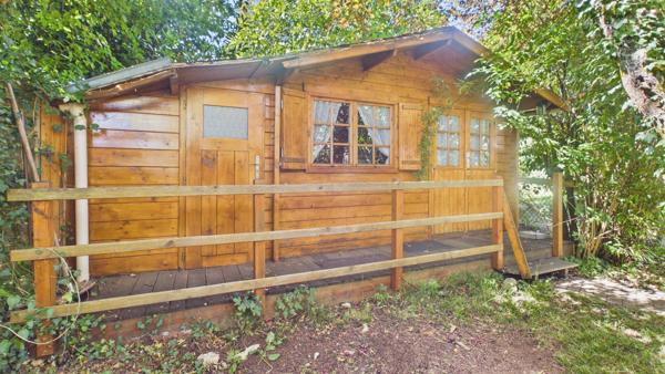 Maison familiale avec piscine au Poinçonnet