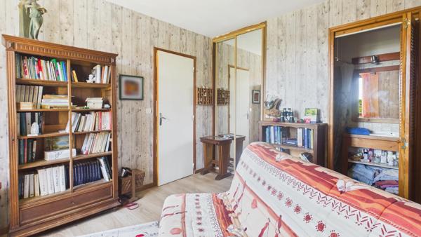 Maison familiale avec piscine au Poinçonnet