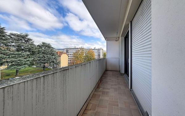 Appartement à vendre    3 pièces • 78 m2 Annemasse