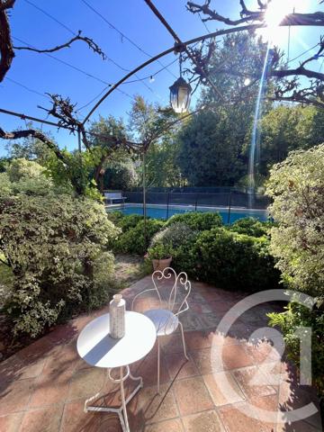 Maison à vendre  5 pièces - 176 m2 ROQUEFORT LES PINS - 06