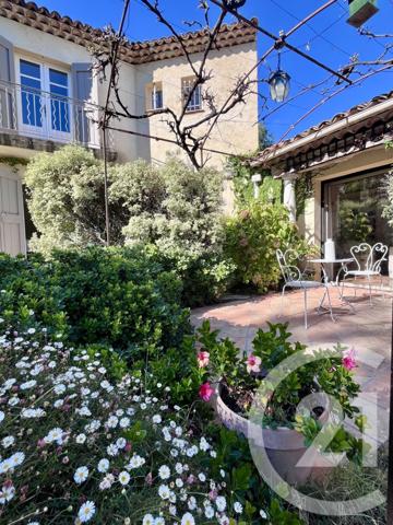 Maison à vendre  5 pièces - 176 m2 ROQUEFORT LES PINS - 06