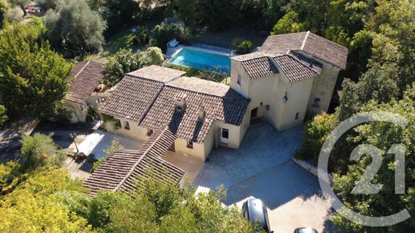 Maison à vendre  5 pièces - 176 m2 ROQUEFORT LES PINS - 06