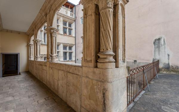 Appartement à vendre    2 pièces •  Villefranche-sur-Saône