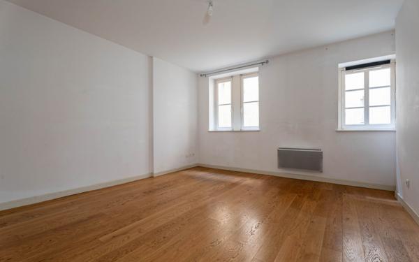 Appartement à vendre    2 pièces •  Villefranche-sur-Saône