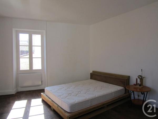 Maison à vendre  7 pièces - 161 m2 CHEF BOUTONNE - 79