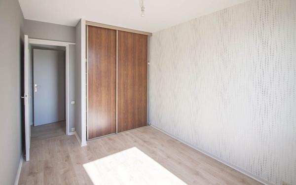 Appartement à louer    3 pièces • 82,62 m2 Cergy
