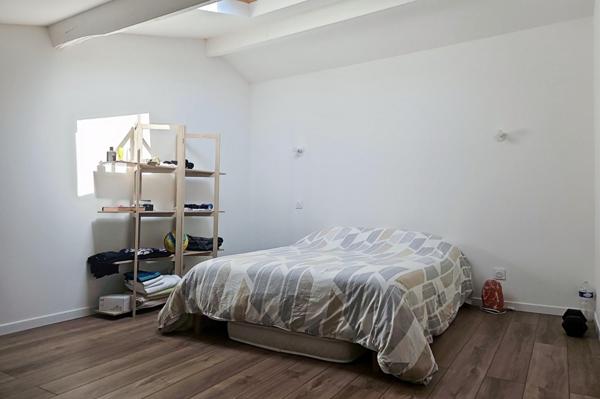 Maison T4 105 m² refaite à neuf, duplex, expo sud