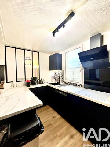 Location appartement 4 pièces 81 m² Nandy