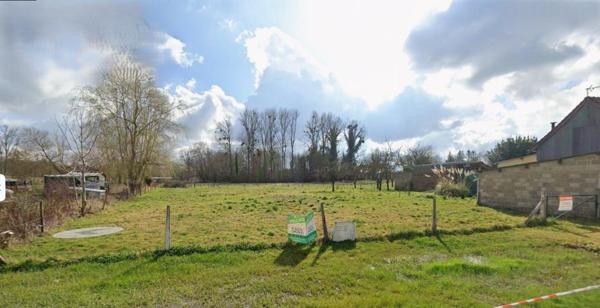 Terrain 1 278 m2, 600 m2 constructible situé à YZEUX.